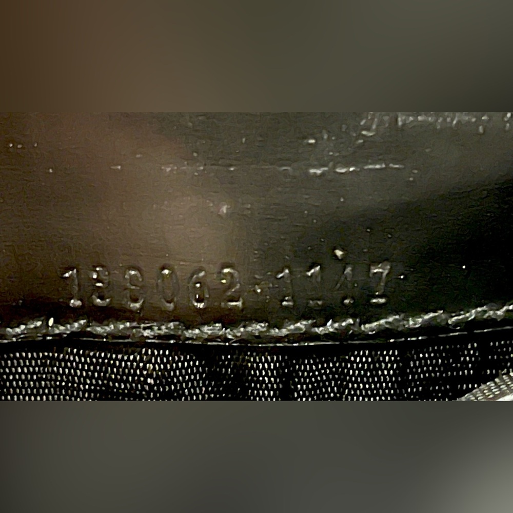 Vintage Gucci Wallet - Picture 7 of 9